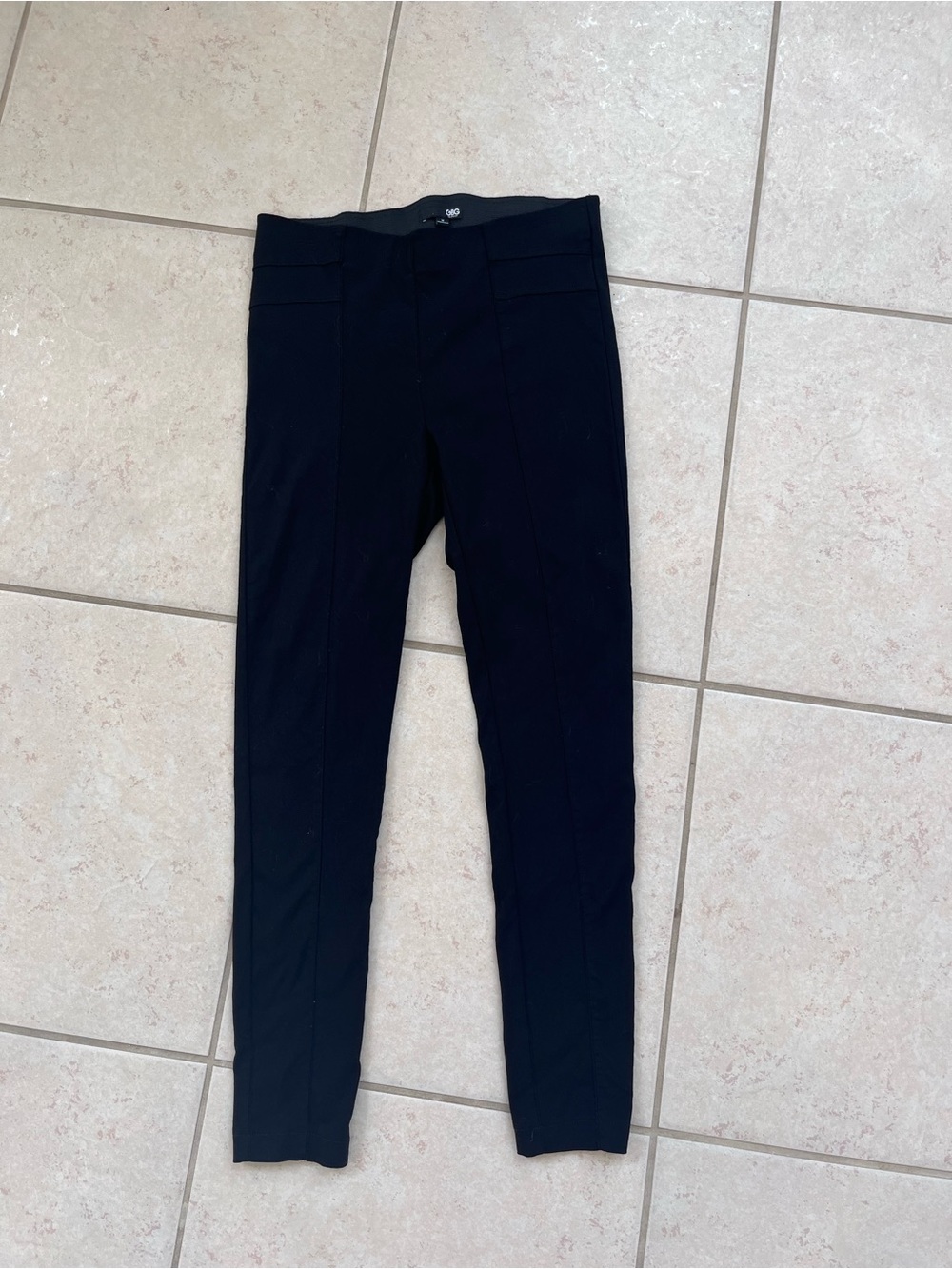 GBG Los Angeles Size M Black Skinny Dress Pants